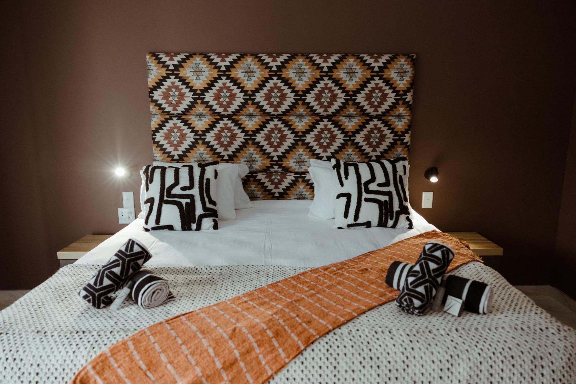 Out Of Africa Town Lodge Otjiwarongo Eksteriør bilde